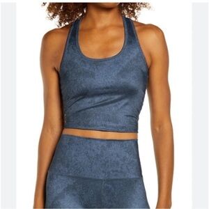 NWT BEYOND YOGA FIRST CLASS CROP